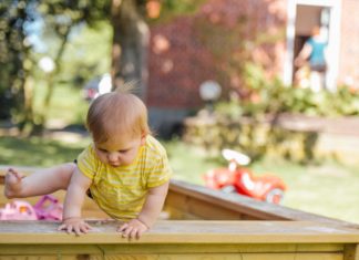 How to Help Your Baby Start Walking